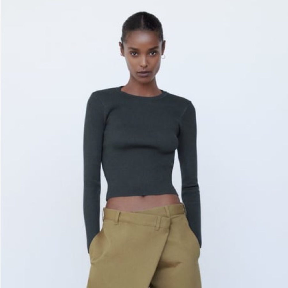 Zara KNIT SWEATER WITH SHOULDER PADS